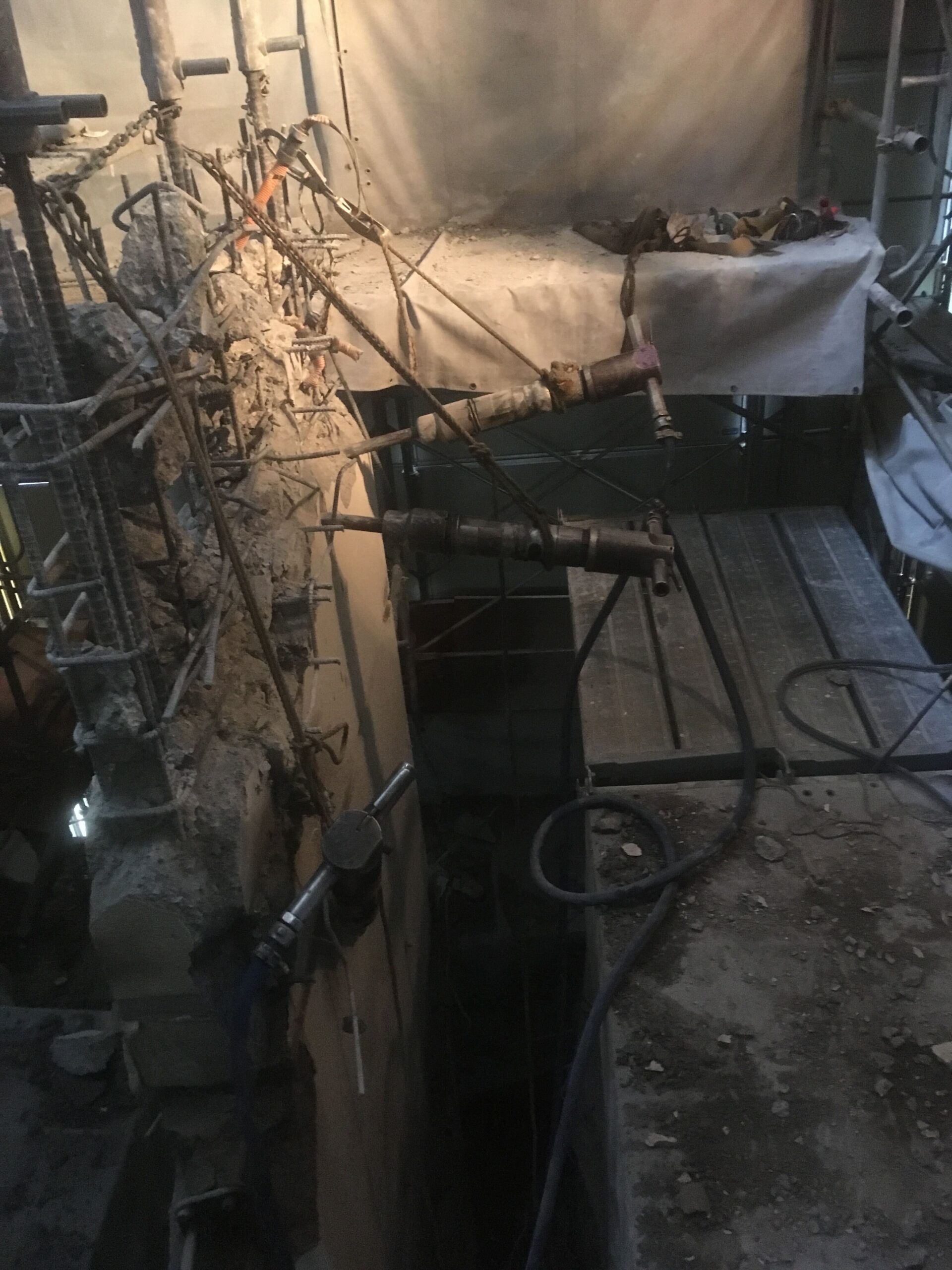 解体工事のプロフェッショナルチーム3